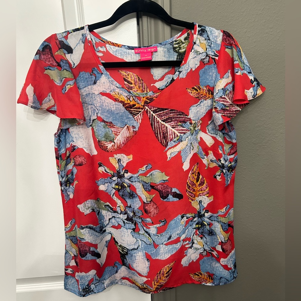 Light weight tropical floral blouse red and blue